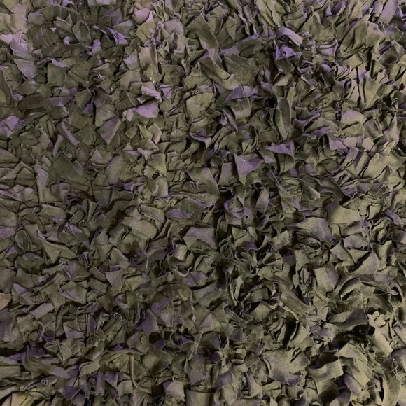 WEST ELM CHARCOAL RUG 28” X 28”/71cm - Picture 2 of 7